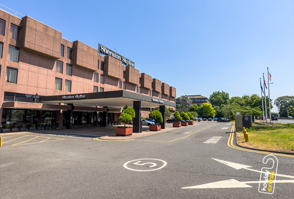SkyPark Pro Parking Pick Up From : "Sheraton Skyline Hotel London Heathrow"