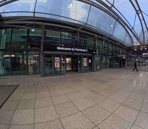 SkyPark Pro Parking Pick Up From : Heathrow T5 Meet & Greet